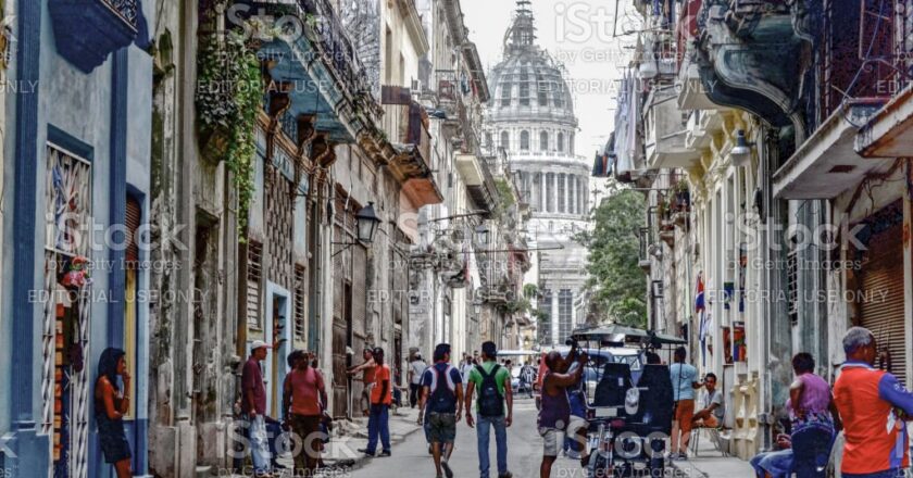 Poche parole per descrivere Cuba… “Non c’è Cuba contro Cuba” di Miguel Cruz Suarez