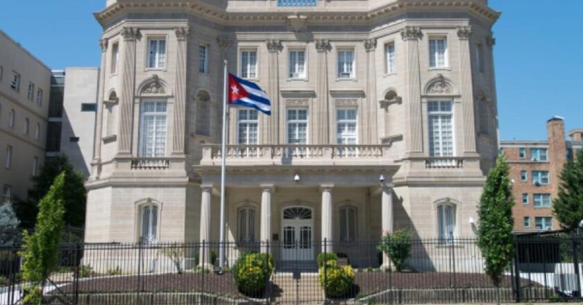 Vile attacco all’Ambasciata di Cuba a Washinton