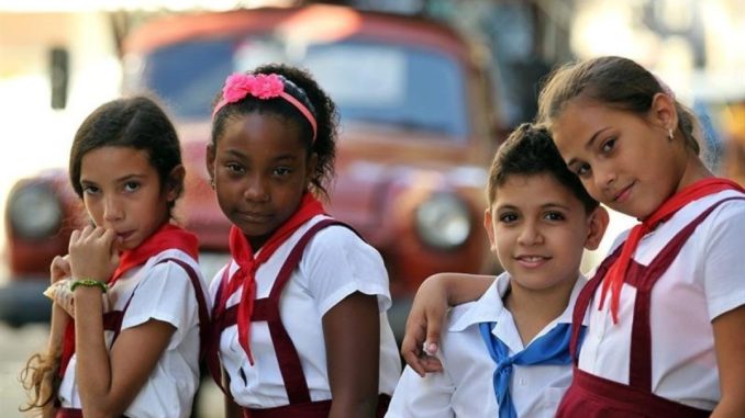Studenti a Cuba