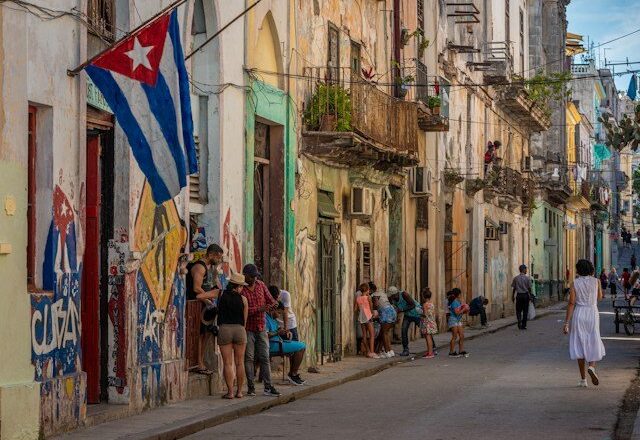 Cuba ridotta allo stremo e la complicità dell’Europa – Di Martina Steinwurzel**
