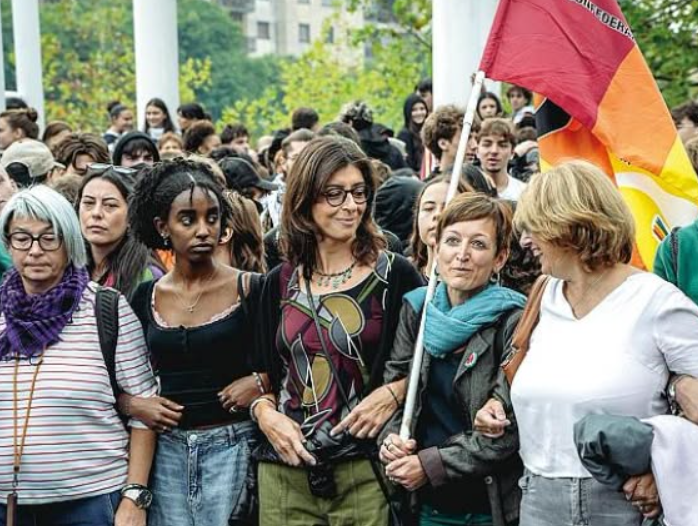 insegnanti in corteo