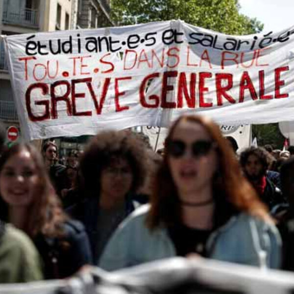 Lotte di Francia: “Ceci est un soulèvement de la jeunesse”